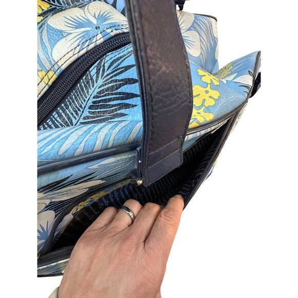 Vintage ROXY Blue White Floral Print Leather Rolling Duffle Bag - Picture 6 of 12